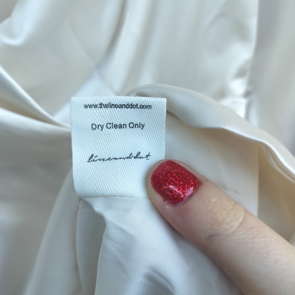 NWT Line and Dot Elegant Off White Satin Ruched Shirt Dress Size Large - Picture 8 of 9